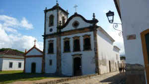 !!!BR Paraty church.jpg (47480 bytes)